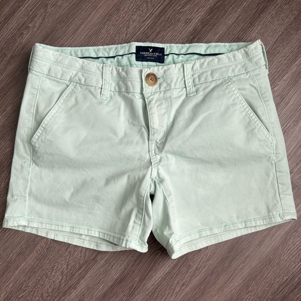 American Eagle Outfitters Midi shorts